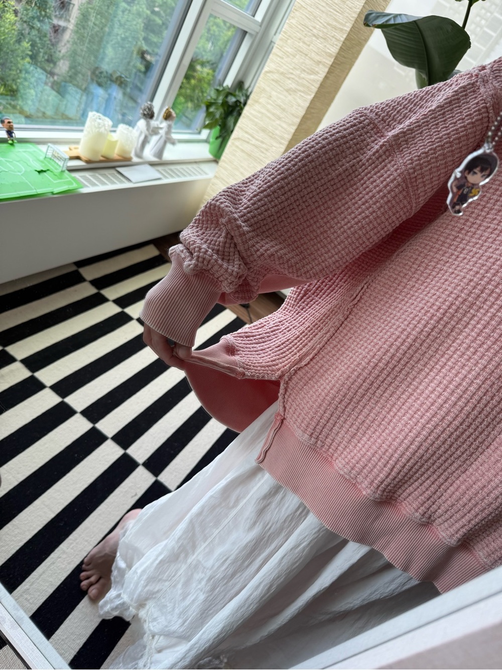 American Eagle Camden pinkWomen's Waffle Knit Oversized Sweater - Picture 2 of 7
